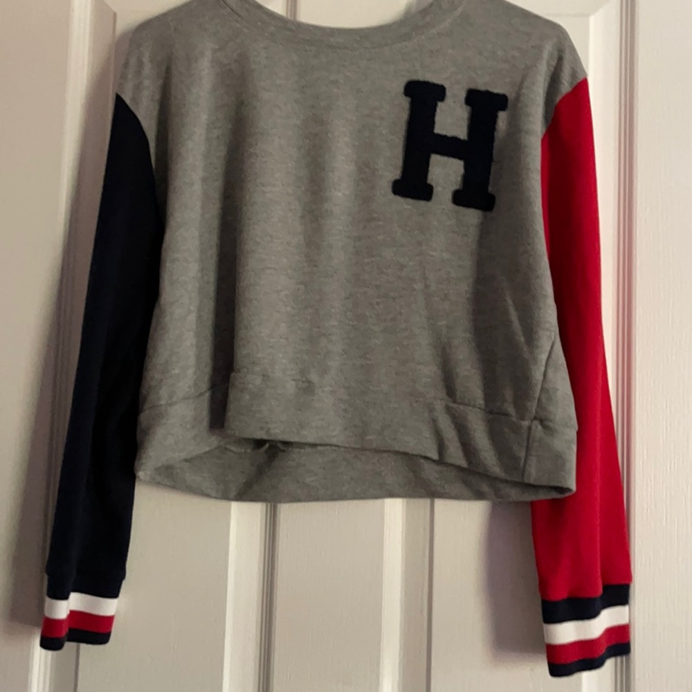 Medium Tommy Crop Top